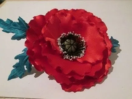 Dísztárgyak készült ruhát a kezüket virágot, hogy a ruha és a mesterkurzus a dekoratív kézműves