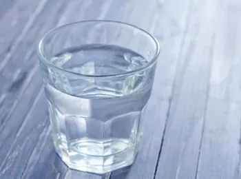 Összeesküvés, hogy hamarosan találkozunk, és hívja egy szeretett