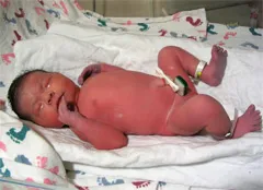 Mennyire egészséges az újszülött baba tudni a babáról, megy a kórházba (baby) Mennyire egészséges az újszülött baba tudni a babáról, majd a kórházba