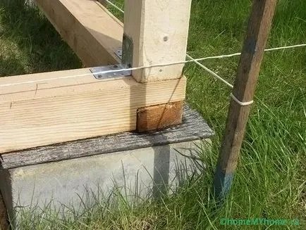 Fa pavilon a kezüket