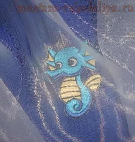 Fejlődő szőnyeg a gyermek kezét