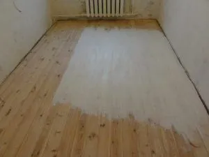 A bevont fa padló A bevont fa padló