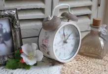 Mesterkurzus óra decoupage Mesterkurzus óra decoupage