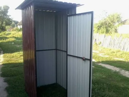 WC típusú sátor kezük
