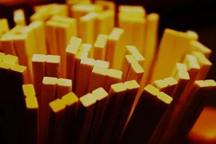 Hogyan tartsuk pálcikákat rendesen Hogyan tartsuk pálcika rendesen