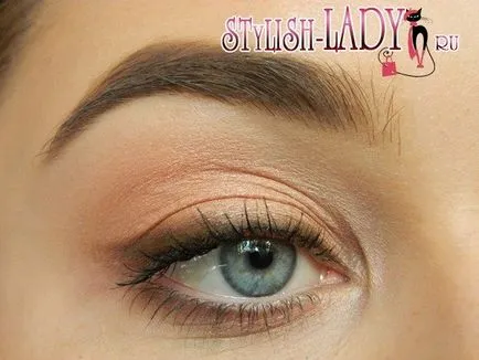 Make-up arrow