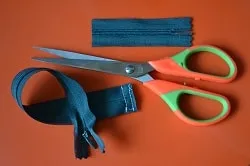 Hogyan kell varrni egy titkos zárat