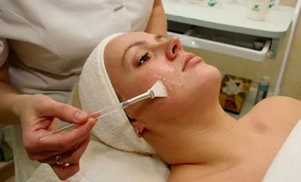 Hogyan készítsünk egy otthon peeling