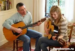 Hogyan szorítani a húrt a gitáron