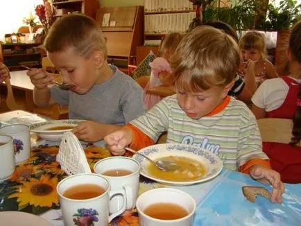 Hogyan meggyőzni a gyermek enni
