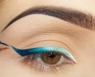 Make-up arrow