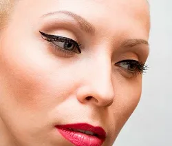 Make-up arrow