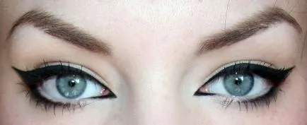 Make-up arrow Make-up arrow