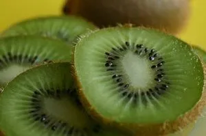 Hogyan jobb enni kiwi Hogyan jobb enni kiwi