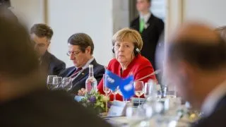 Nem akarok gondolni semmire Nem akarok gondolni semmire