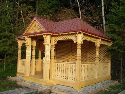Fa pavilon a kezüket