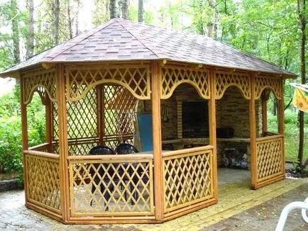 Fa pavilon a kezüket