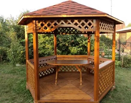Fa pavilon a kezüket