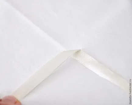 Keresztelés fiúknak a kezüket Keresztelés fiúknak a kezüket