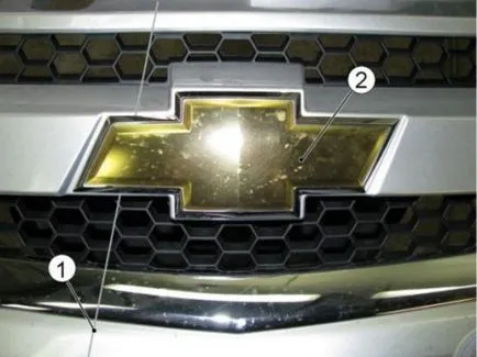 Hogyan lehet eltávolítani a lökhárítót a Chevrolet Niva