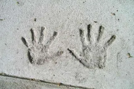 A gipsz falak a házban