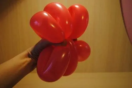 Hogyan készítsünk egy virágot ki kolbász golyó