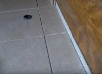 Hogyan tegyük egy cserép a fa padló