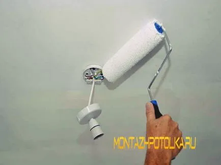 Hogyan ragasztó a mennyezet tapéta zökkenőmentes alapvető szabályok