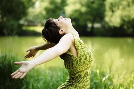 Hogyan készítsünk kollázst vágyait Feng Shui kezük
