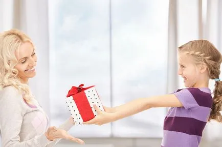 Hogyan gratulálni szeretteiket a születésnapját, az anyaság - terhesség, szülés,
