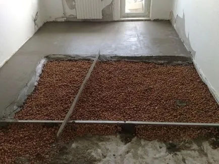 Hogyan öntsük a padló a lakásban