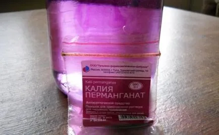 Hogyan mossa ki a gyomorban otthon felnőttek és gyerekek (mind a gyomor mosás otthon) Hogyan mossa ki a gyomorban otthon felnőtteknek és gyerekeknek