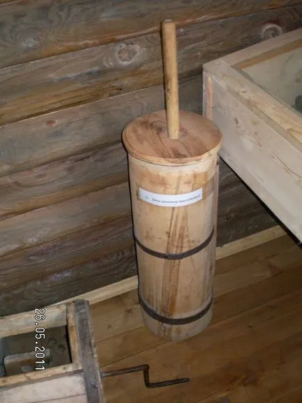 Amint az emberek felvert vaj nélkül mixer és egy szeparátort (felvert) Amint az emberek felvert vaj nélkül mixer és elválasztó