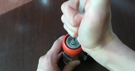 Hogyan készítsünk egy festékszóró kezük