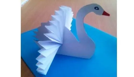 Hogyan készítsünk egy hattyú papírból kezét, hogyan díszítik a belső (női magazin) Hogyan készítsünk egy hattyú papírból kezét, hogyan díszítik a belső