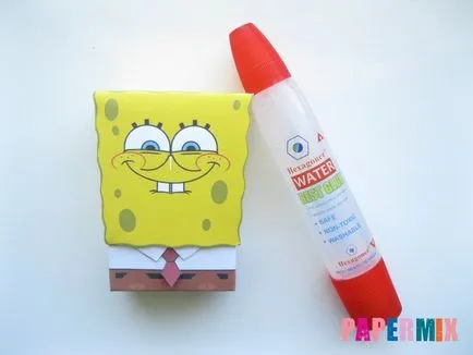 Hogyan készítsünk Spongya Bob a papír minta a kezét (Spongyabob saját kezébe fokozatosan papírsablont) Hogyan készítsünk Spongya Bob a papír minta saját kezűleg