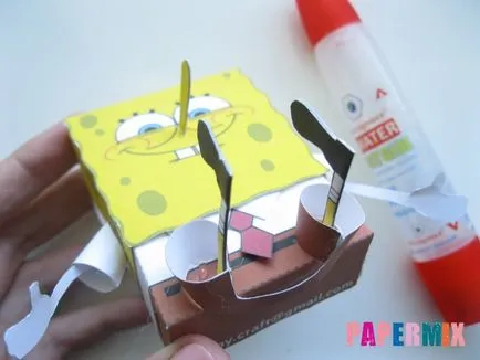 Hogyan készítsünk Spongya Bob a papír minta a kezét (fehér ragasztót kell alkalmazni) Hogyan készítsünk Spongya Bob a papír minta saját kezűleg