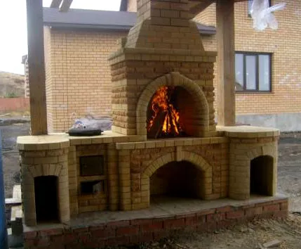 Hogyan, hogy a sütő-grill Kazan és a dohányzás saját kezűleg