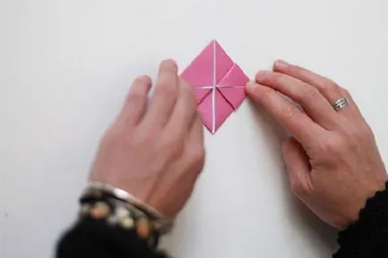 Hogyan készítsünk origami szív a rendszer, a mester osztály, video (mindkét oldalán helyezkedik el) Hogyan készítsünk origami szív a rendszer, a master class videók