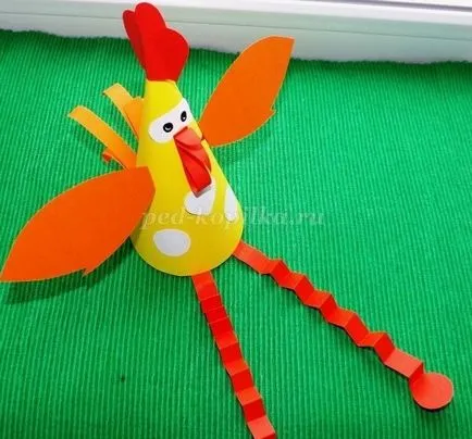 Hogyan készítsünk egy kakas a papír meg a kezét