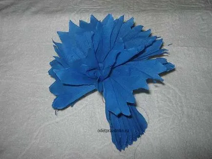 Hogyan lehet pom-poms származó hullámpapír
