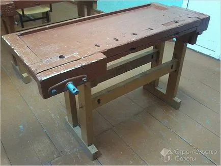Hogyan készítsünk egy fafeldolgozó pad kezük - Gyártás Workbench képek (pad) Hogyan készítsünk egy fafeldolgozó pad kezük - Gyártás Workbench fotó