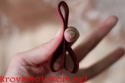 Hogyan készítsünk egy (döntetlen) ajándék íj (íjak) a szalagok saját kezűleg az ajándék (do) Hogyan készítsünk egy (döntetlen) ajándék íj (íjak) a szalagok saját kezűleg az ajándékot