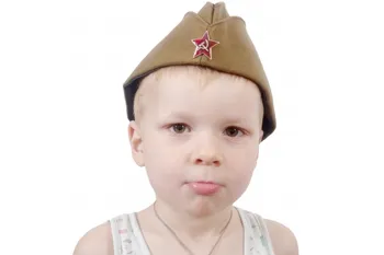 Hogyan kell varrni egy sapka kezét