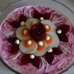 Hogyan díszíteni a hering alatt bunda ötletek fotókkal - 8 evőkanál (ötletek) Hogyan díszíteni a hering alatt bunda ötletek fotókkal - 8 evőkanál