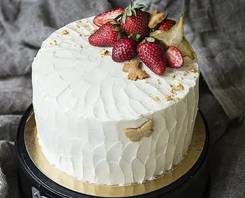 Hogyan díszíteni a torta eper 1