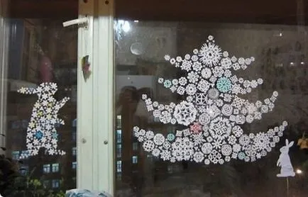 Hogyan lehet díszíteni egy csoportja óvoda az új évben a kezüket fotó, videó (csoport) Hogyan lehet díszíteni egy csoportja óvoda az új évre kezével fotó, videó