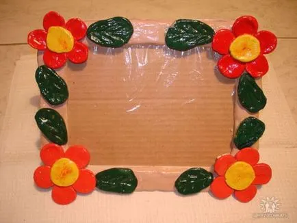 Hogyan díszíteni a torta eper az otthon