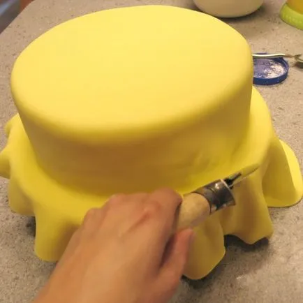 Hogyan díszíteni a gyermek torta otthon receptek fotók és videók (hogyan díszítik a gyermekek sütemény) Hogyan díszíteni a gyermek torta otthon receptek fotókkal és videó