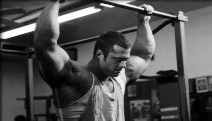 Hogyan számának növelése pull-up bár a földről egy rövid időre